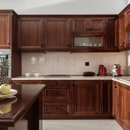 Saint Dionysius * Kalamákion