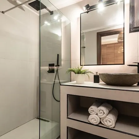 Saint Dionysius بيت للعطل Kalamákion