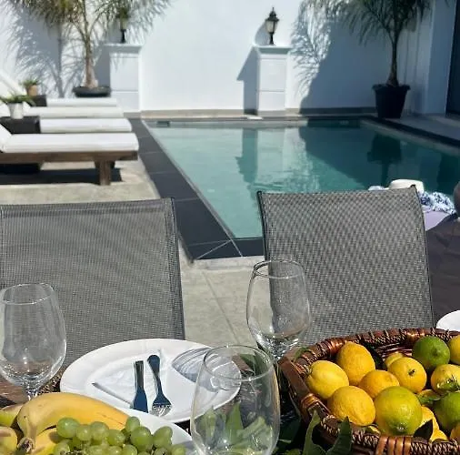 Saint Dionysius Feriehus *